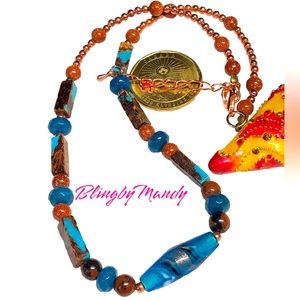 💍🎉stunning blue Italian glass bead in a collar style necklace